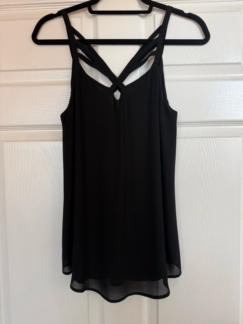 Black Strappy V-Neck Chiffon Tank